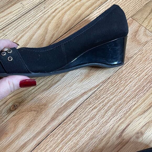 Anne Klein Sport black peekaboo wedges studs 6 - Picture 7 of 10